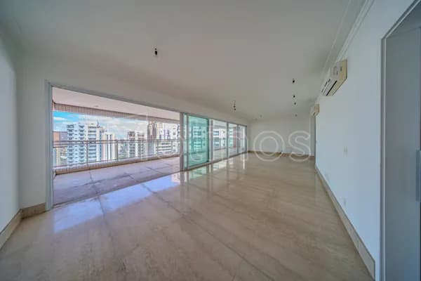 Apartamento Alto Padrão 4 Suítes e 5 vagas de garagem
