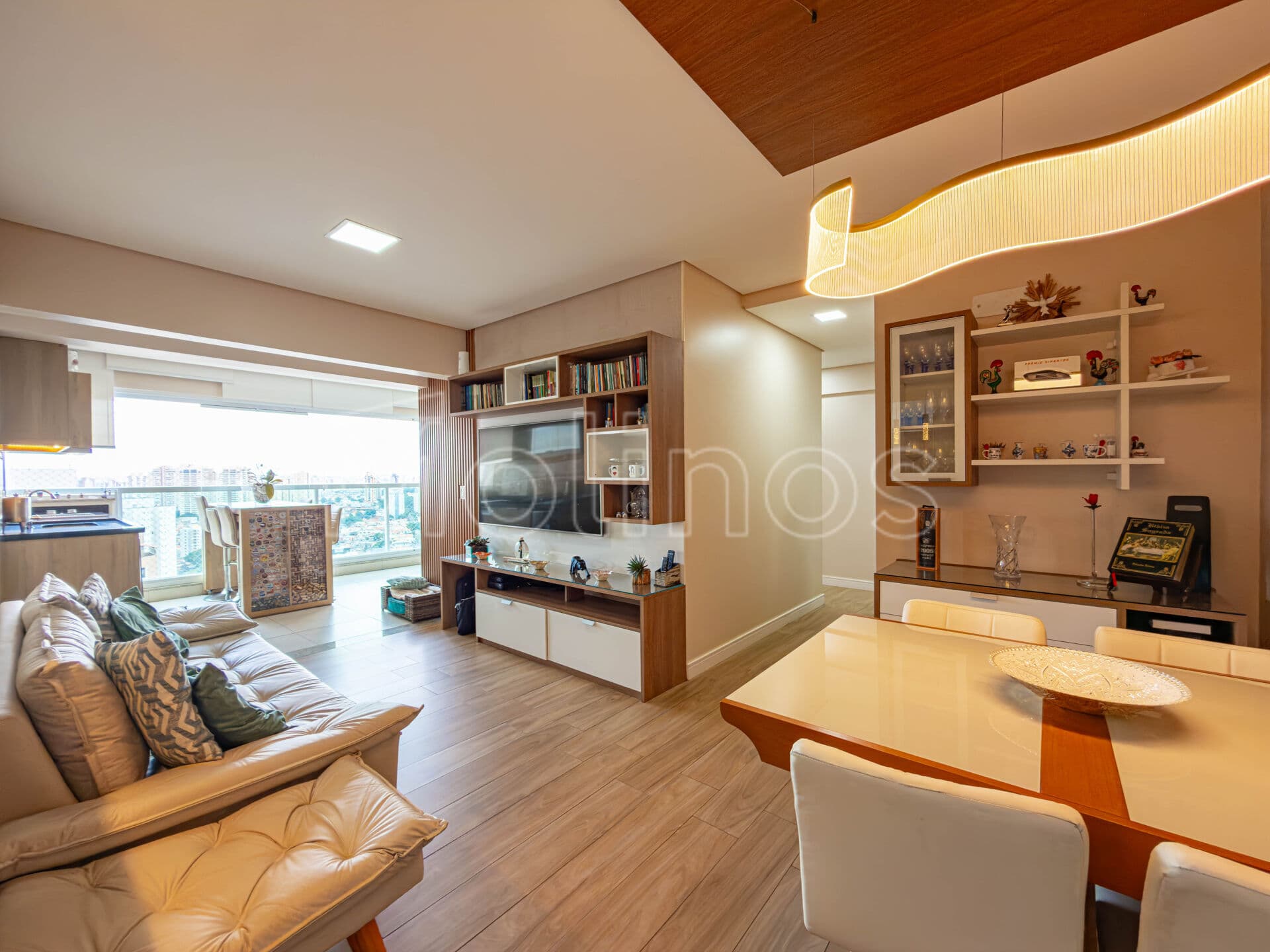 Alto Padrão no Tatuapé com 3 Dorms, Varanda Gourmet, 2 Vagas + Depósito, Andar Alto