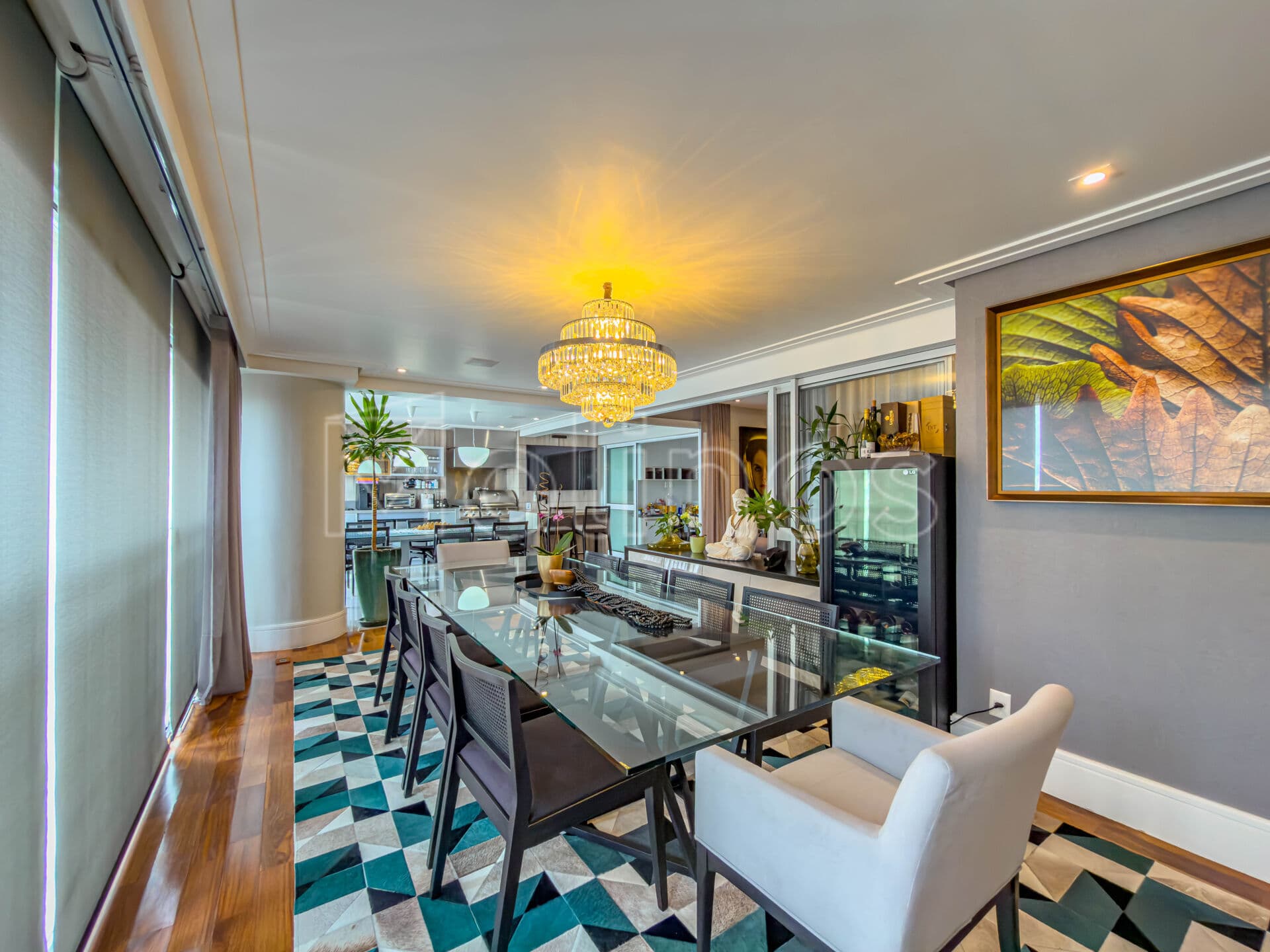 Apartamento á venda no Condominio Praça das Águas, 242 m² , 4 suites, 4 vagas
