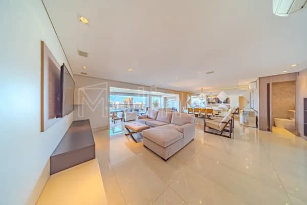 Apartamento de Luxo com 4 suítes e 4 vagas de garagem na Mooca
