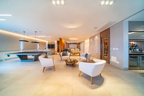 Apartamento de Alto Padrão no Edifício Helen – Rua Itapeti, 600