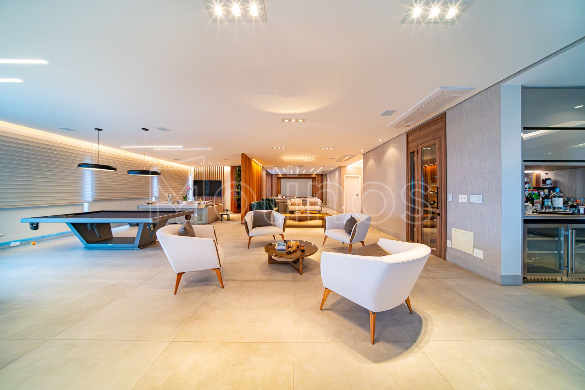 Apartamento de Alto Padrão no Edifício Helen – Rua Itapeti, 600