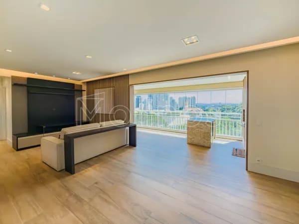 Apartamento de 105m com 2 dormitorios sendo 1 suite a venda no Tatuape