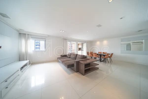 Apartamento Alto Padrão no Tatuapé com 3 suítes e 4 vagas de garagem