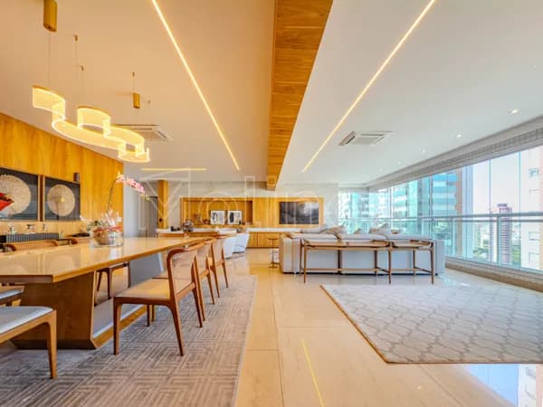 Apartamento Alto Padrão Varanda - Gourmet com 4 Suítes e 5 Vagas no Anália Franco