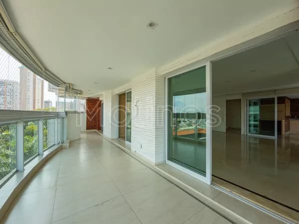 Apartamento à venda no Tatuapé com 225m²