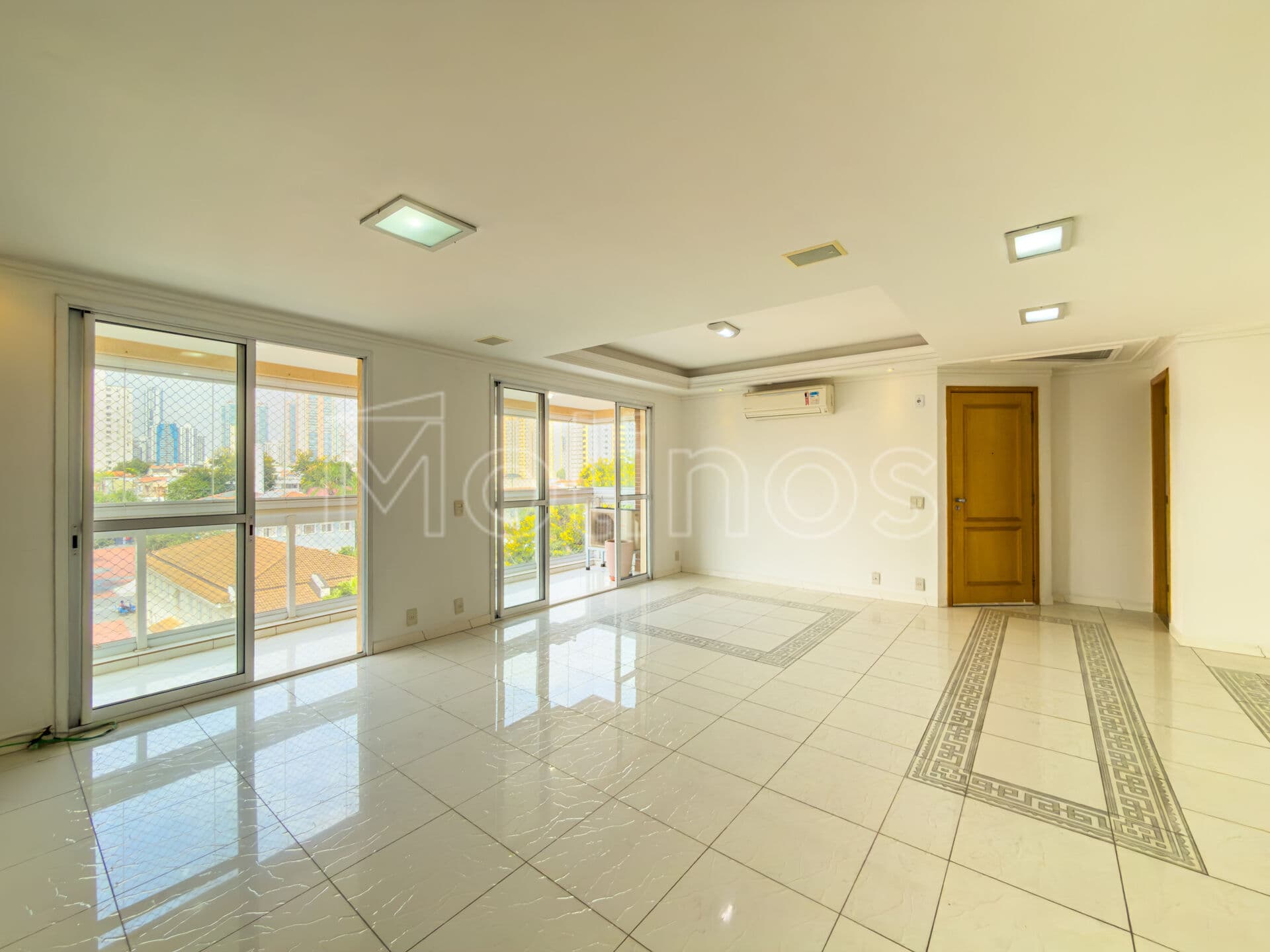 Apartamento Padrão à Venda no Tatuapé