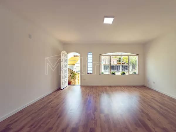 Sobrado Novo no Tatuapé – 180 m² | 4 Dorms (1 Suíte) | 3 Vagas | Oportunidade