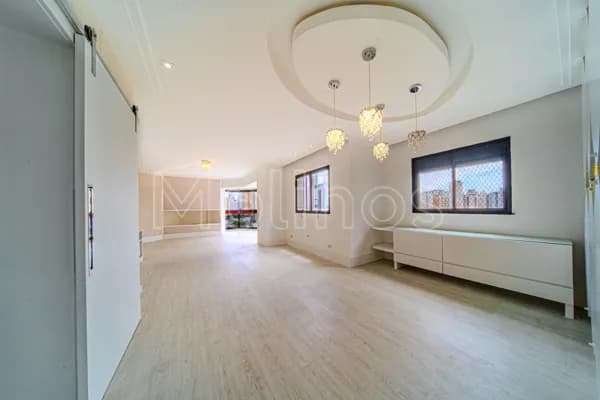 Apartamento Alto Padrão 3 suítes e 5 vagas de garagem