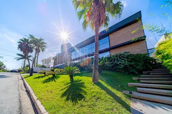 Casa em Alphaville Residencial 2 – 4 suítes todas com closet