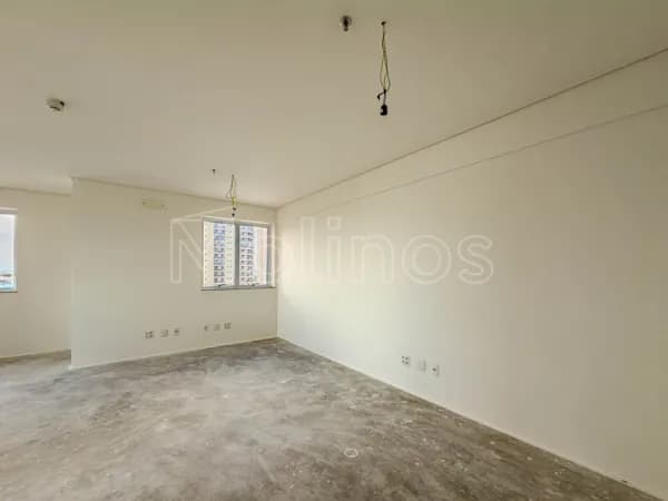 Prédio/Edifício Inteiro em São Paulo - Vila Carrão