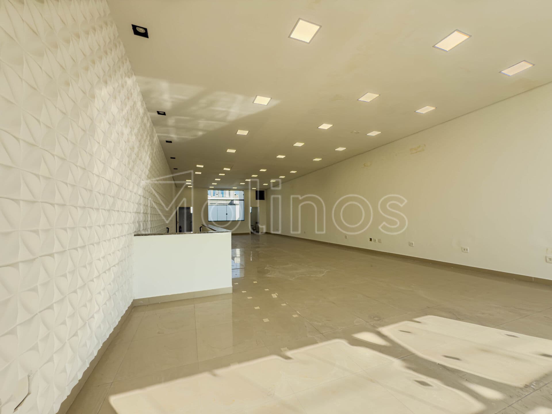 Prédio Comercial para locação , 280 m² , 2 andares, reformado, elevador