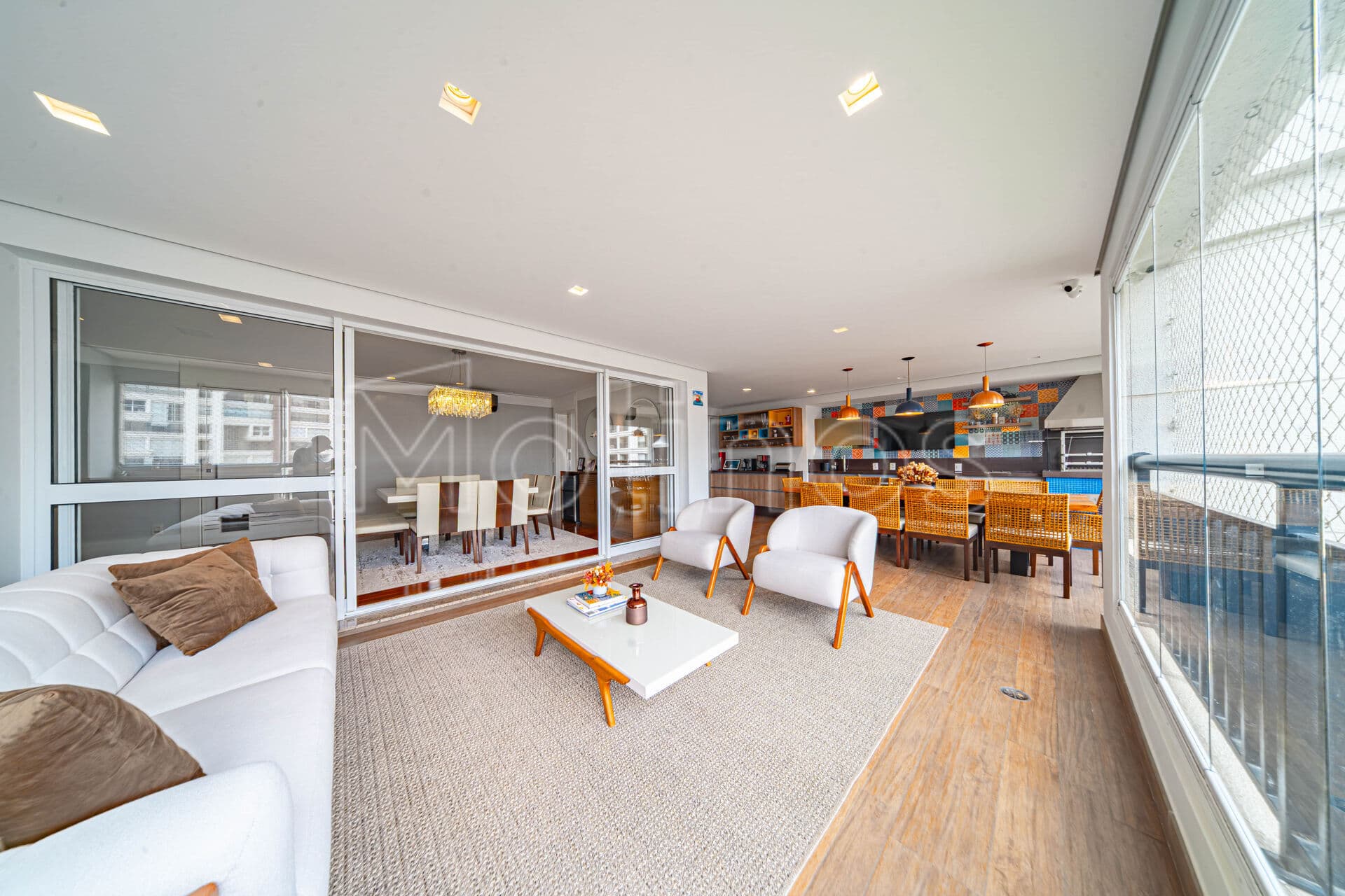 Apartamento de alto padrão no Central Park Tatuapé — 225 m², 3 suítes, 4 vagas e porteira fechada