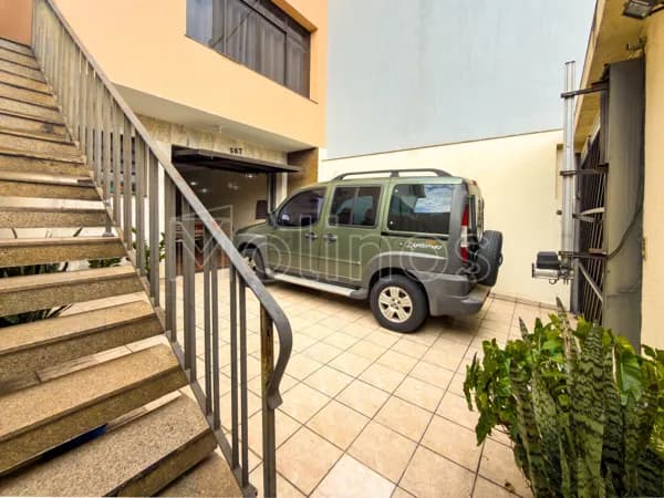 SOBRADO AMPLO NA MOOCA – 300m² 3 DORMITÓRIOS E GARAGEM PARA 6 CARROS