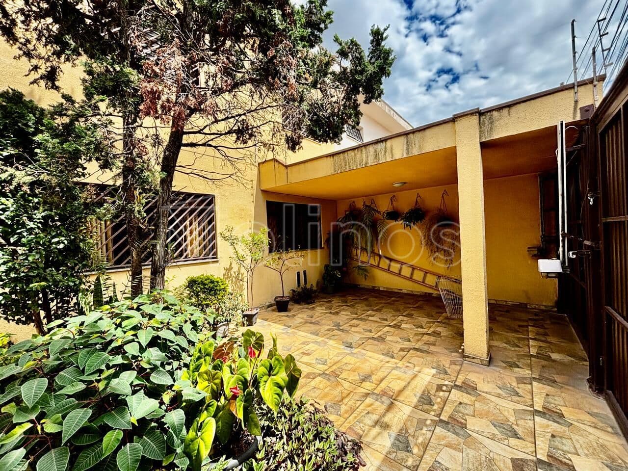 Sobrado Vila Invernada com 3 dorm (1suite) e 2 vagas R$649.000