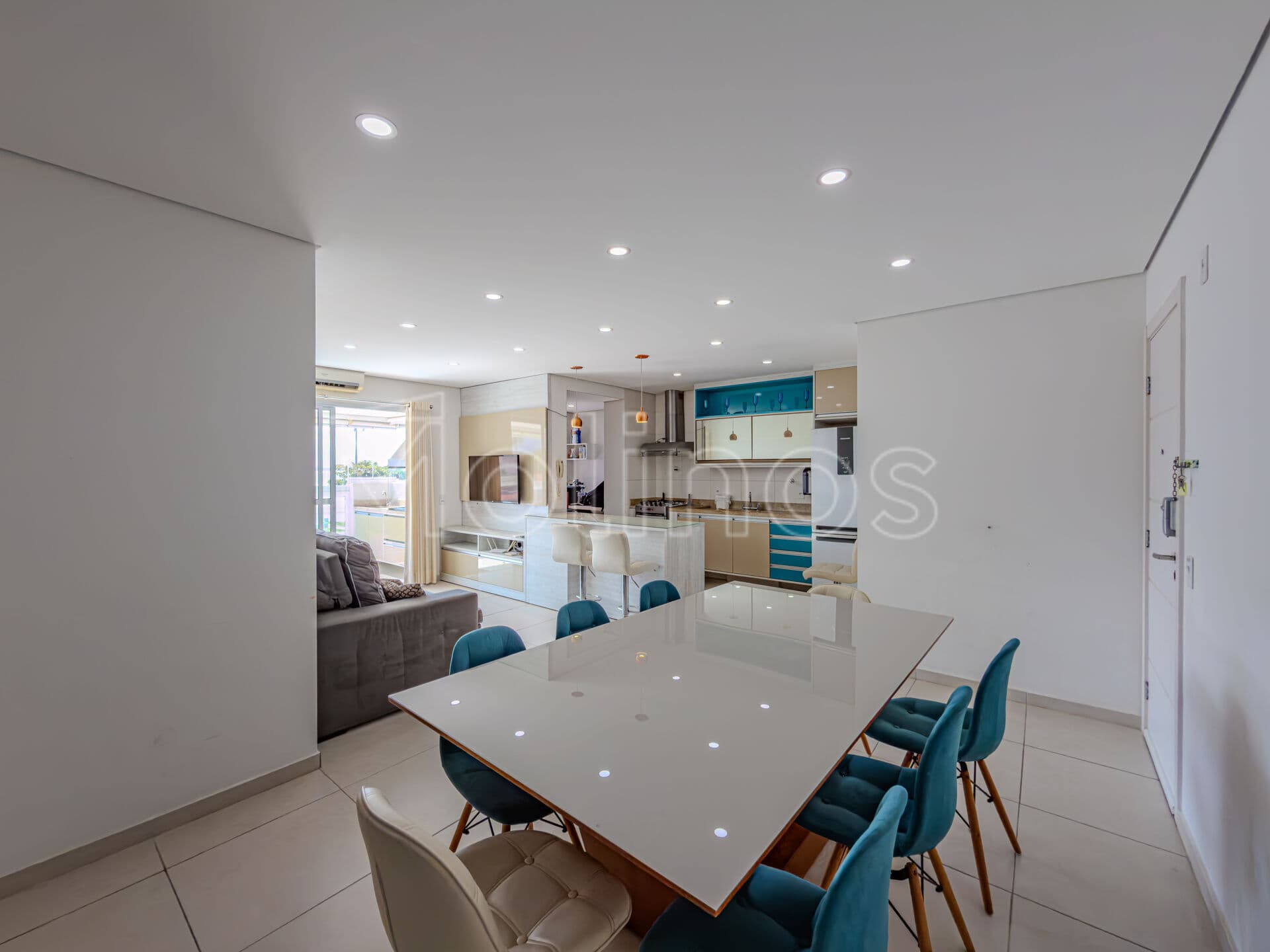 Apartamento Pé na Areia no Centro de Bertioga | 108m² | 3 Dorms (1 Suíte) | 2 Vagas
