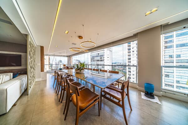 Apartamento à venda na Mooca, com 3 suítes e varanda gourmet