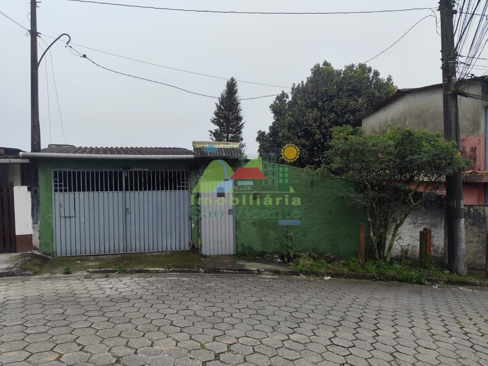 TERRENO COM 387,50M² + 02 CÔMODOS E GARAGEM