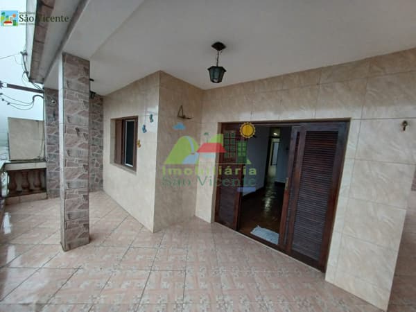 🏡 Casa com 3 Dormitórios + Salão de Festas 🎉 | Centro de Rio Grande da Serra
