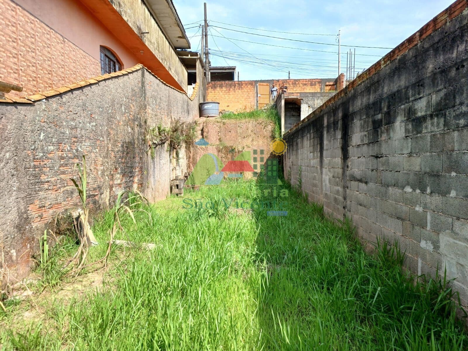 TERRENO 125 M² - PLANO / DECLIVE - AV. STA TEREZA
