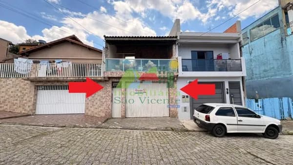 🏡✨ CASA MEIO LOTE PRÓXIMA À ESTAÇÃO DE TREM! 🚉