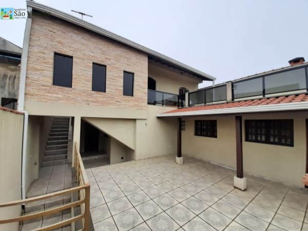 CASA PRÓX. DO CENTRO DE RGS