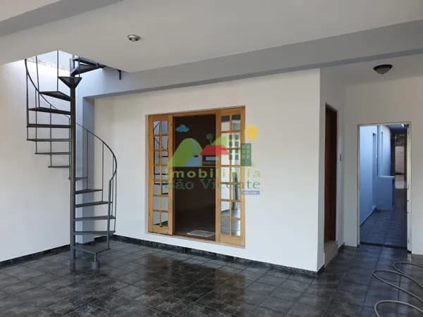SOBRADO 03 DORM. ÓTIMA LOCALIZAÇAO