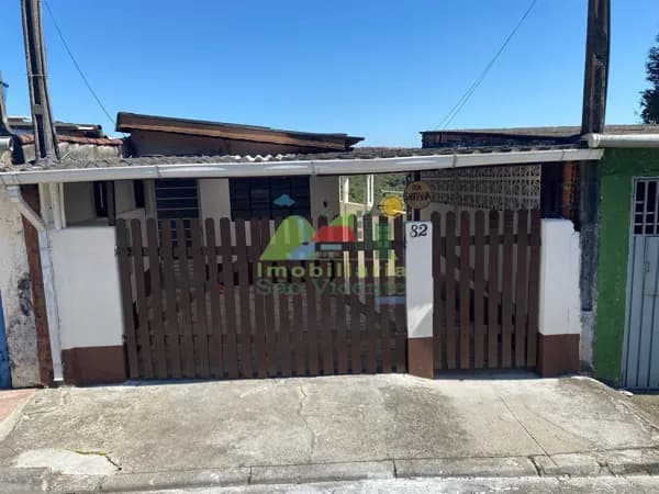 ✨ CASA 2 DORMITÓRIOS COM ÁREA INDEPENDENTE – ÓTIMA OPORTUNIDADE!