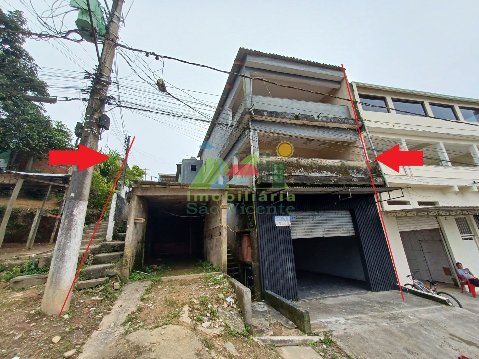 03 CASAS + SALÃO COMERCIAL - BOM PRA RENDA