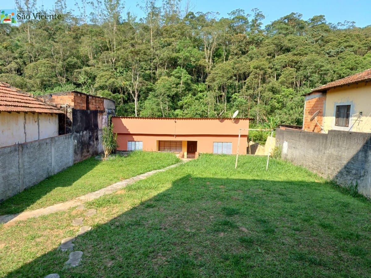 CASA 04 CÔMODOS E TERRENO DE 390M²