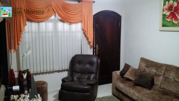 Casa Padrão para Venda em Parque das Américas Mauá-SP