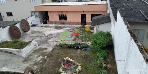 CASA A VENDA PRÓX À ROD. TIBIRIÇÁ - TERRENO 300 M³