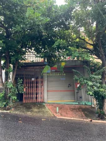 CASA ASSOBRADADA - ÓTIMA LOCALIZAÇÃO