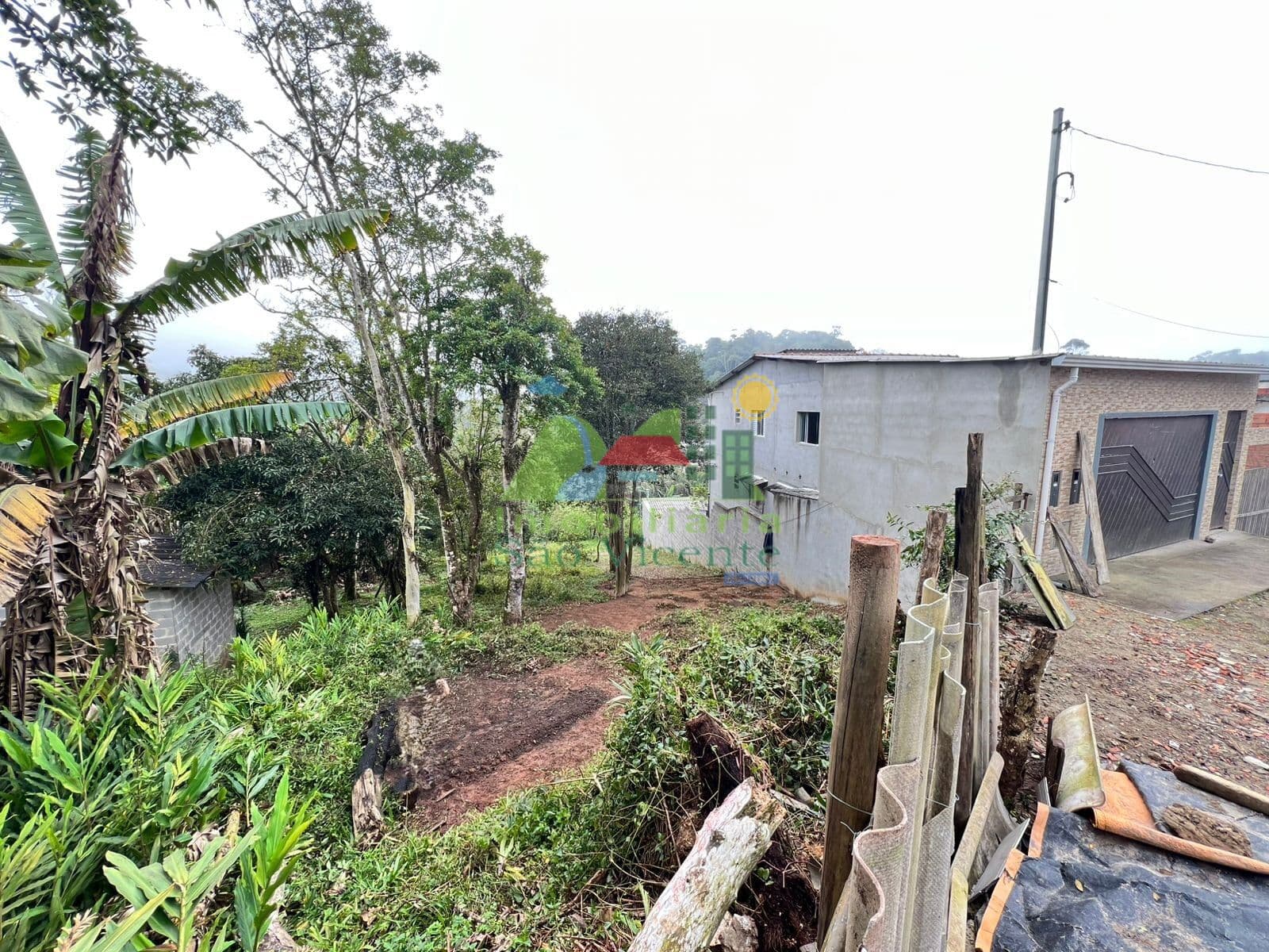 TERRENO 1.399 M² - FRENTE PARA 02 RUAS - ÓTIMO PARA DESMEMBRAMENTO
