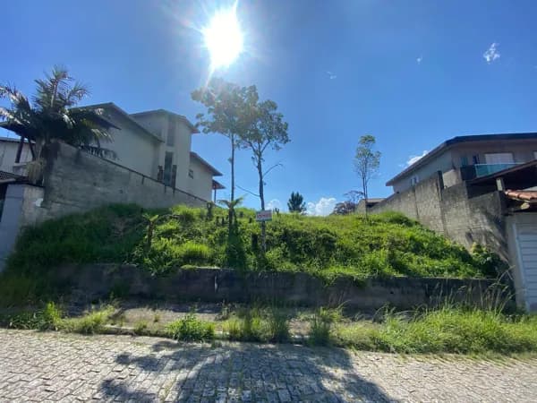 TERRENO 776 M² - PRÓXIMO AO CENTRO