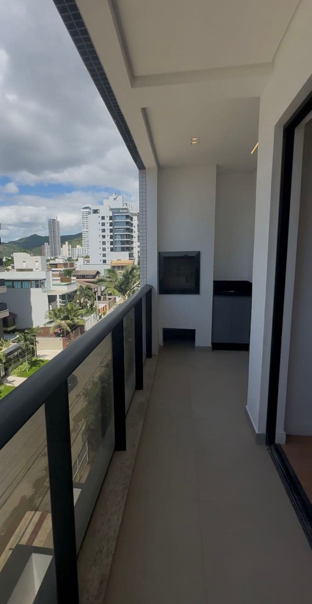 Apto Aluguel Anual Praia Brava Itajaí