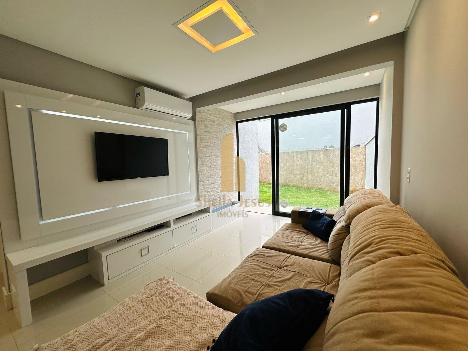 Apartamento Diferenciado à Venda na Praia dos Amores em Balneário Camboriú/SC!!