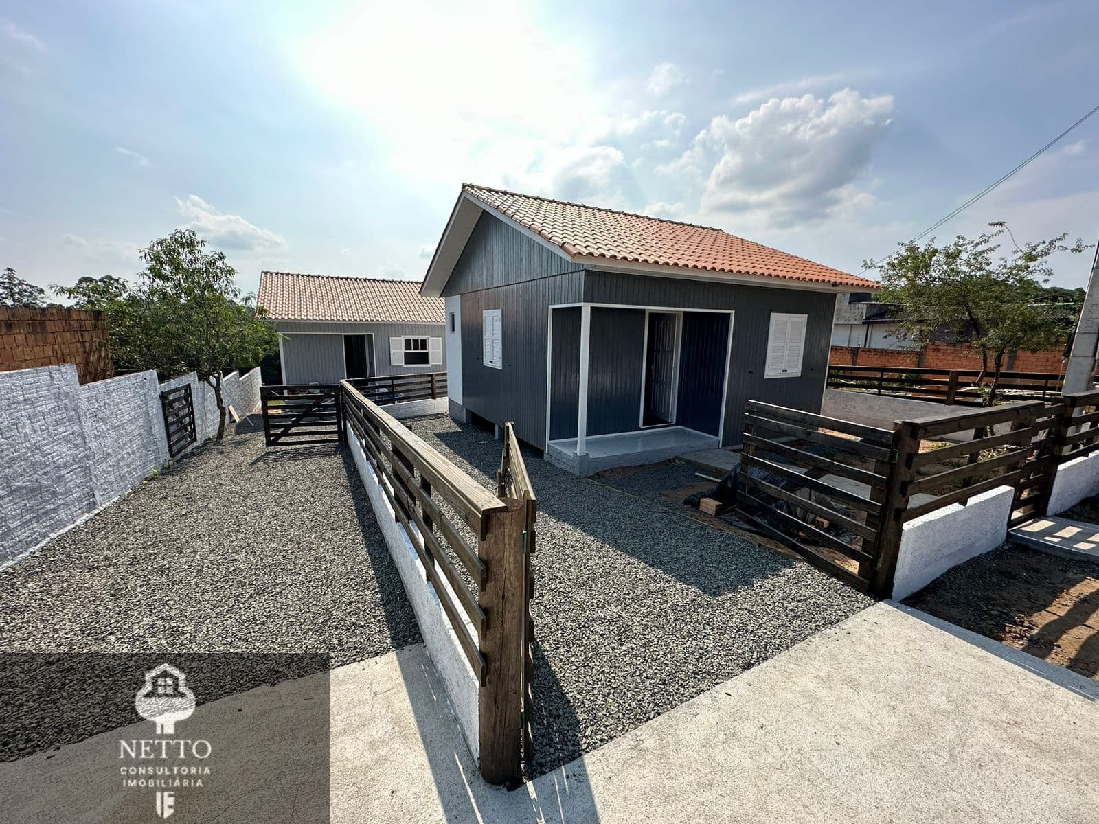 Casas novas, pronta para morar
