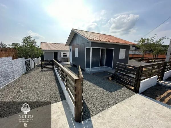 Casas novas, pronta para morar