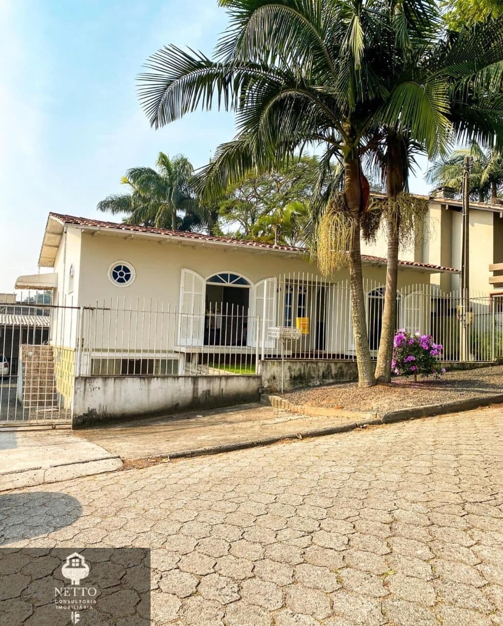 Casa Ampla com Piscina