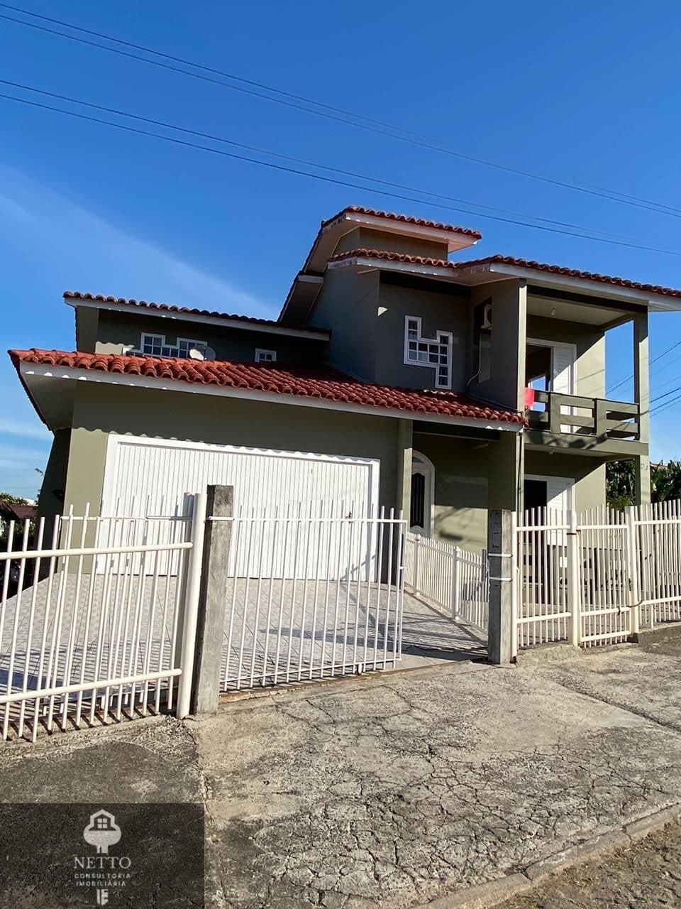 Casa com área comercial