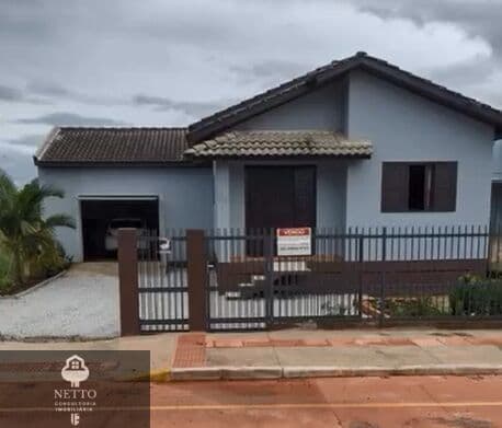 casa com 160m² de área construída