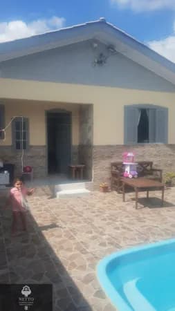 casa no bairro Santa Luzia com Piscina