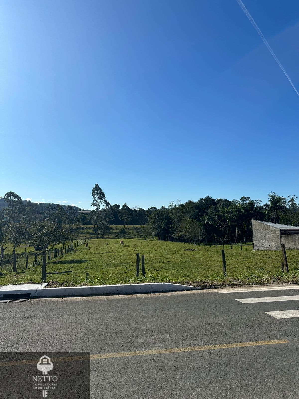 Área de terra no laranjinha