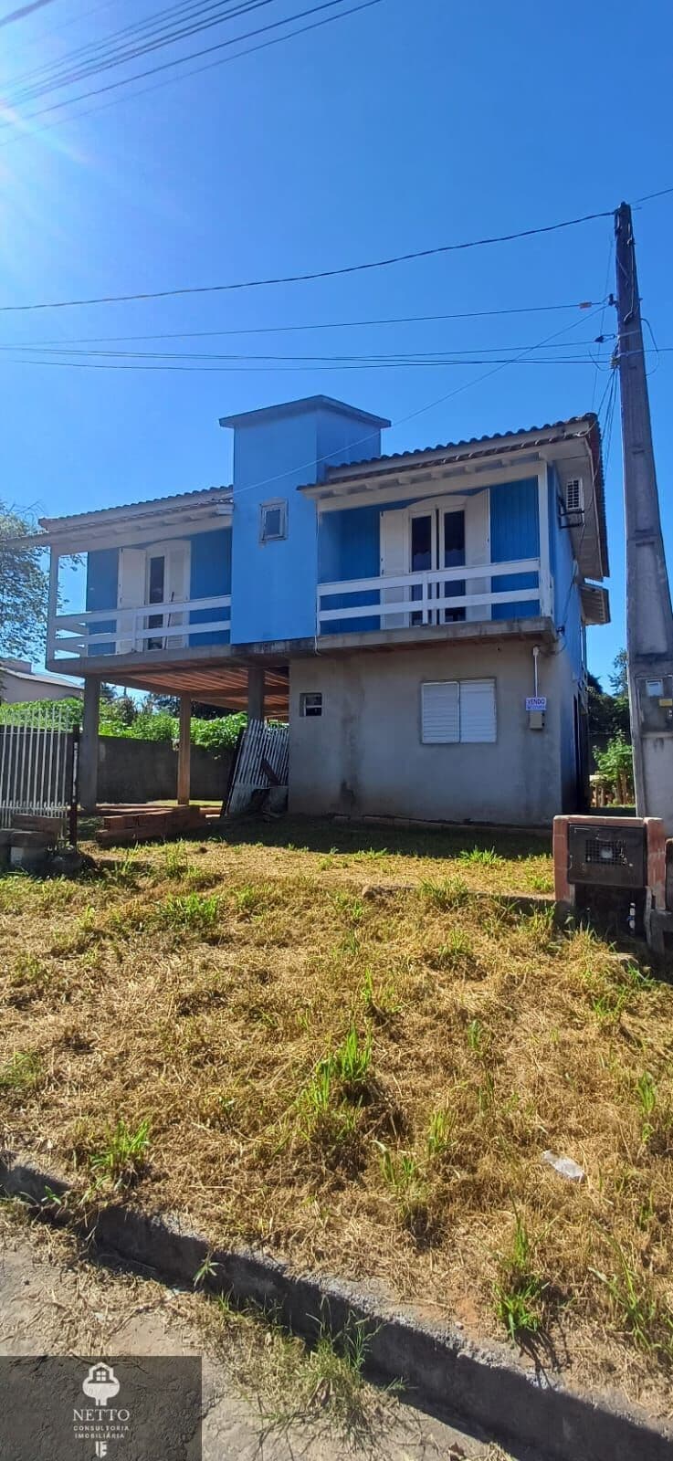 Casa com 2 Moradias Independentes no Loteamento Girassóis