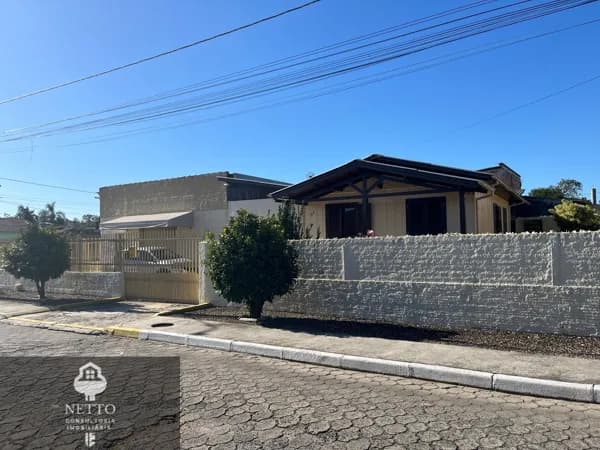 Casa residencial e comercial