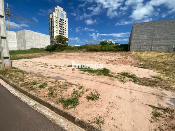Lote/Terreno em Umuarama - Zona I
