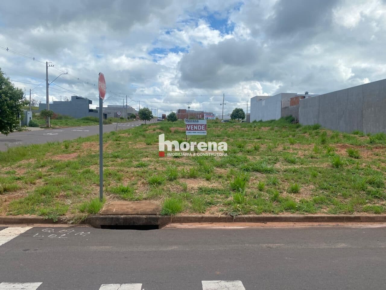 Lote/Terreno em Umuarama - Parque Ônix