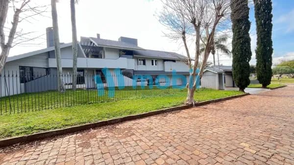 Casa Alto Padrão no Bairro Loeff, Carazinho/RS