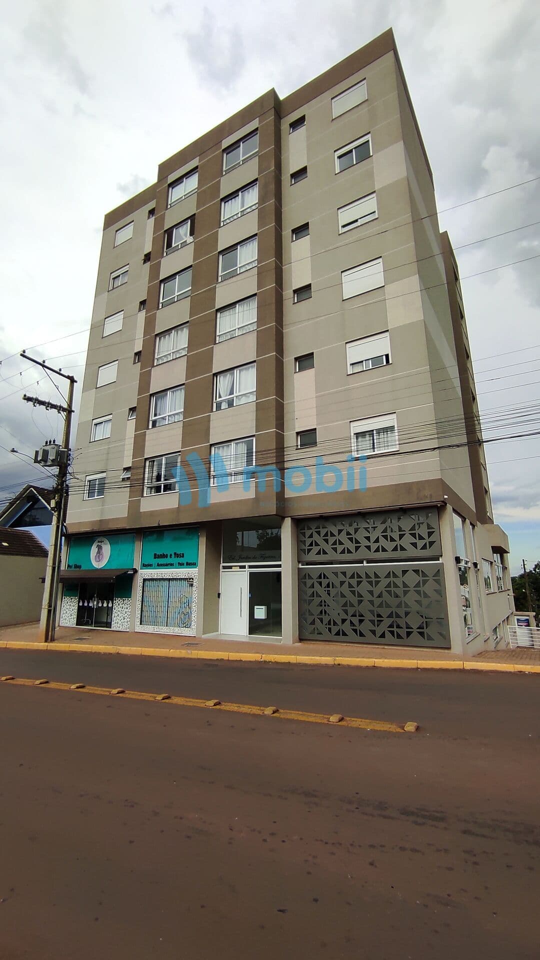 Apartamento 2 dormitórios com suíte